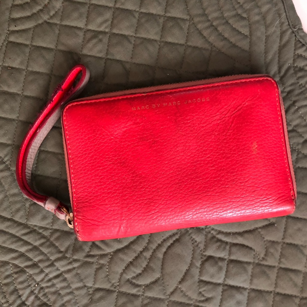 Women’s wristlet